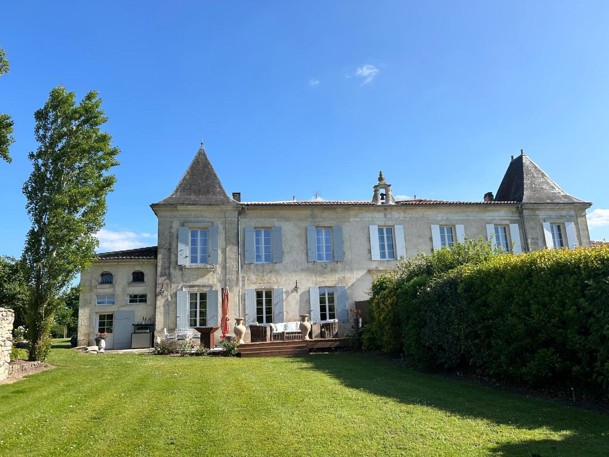 Domaine De La Gemoliere Bed & Breakfast Gemozac Exterior photo